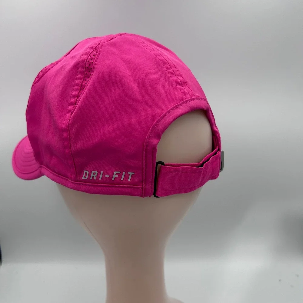 Nike Featherlight Dri-FIT Running Hat Pink Adjustable Tennis Cap Swoosh Logo